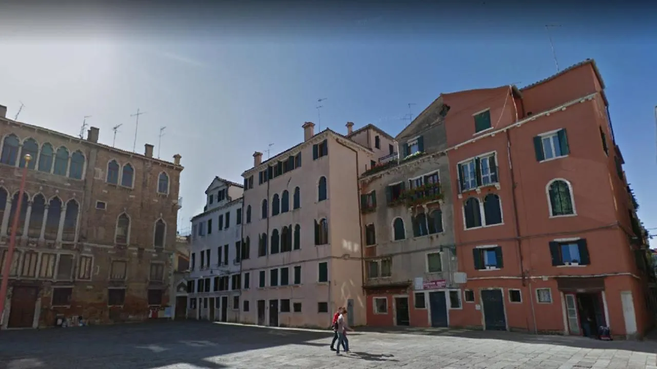 La Tana Cozy Apartment In Campo San Maurizio Venice